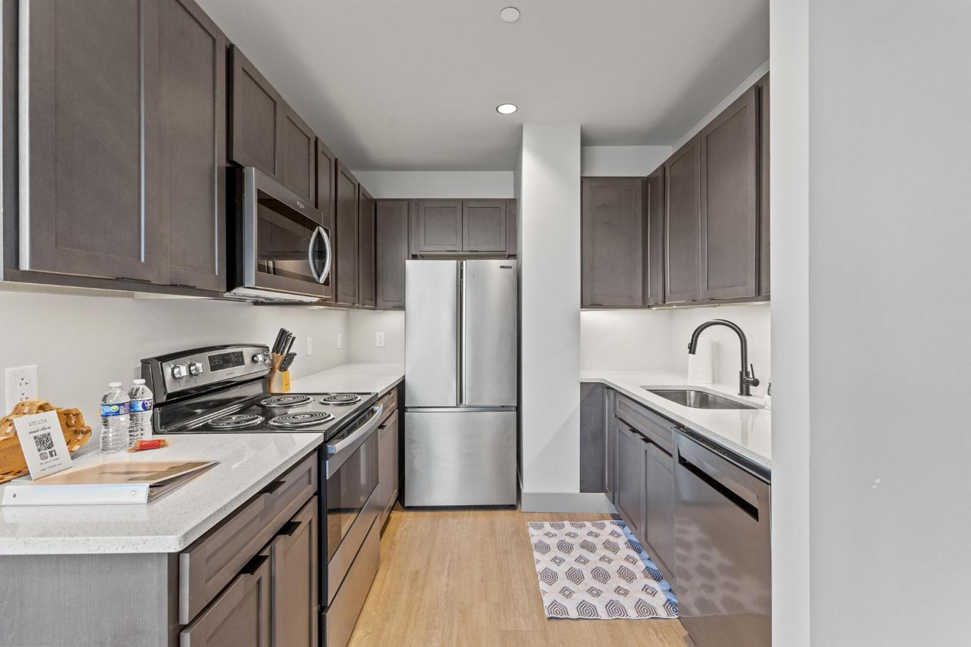175 Lex - Walkable Downtown Lexington & Rupp Arena - Full Condos 외부 사진